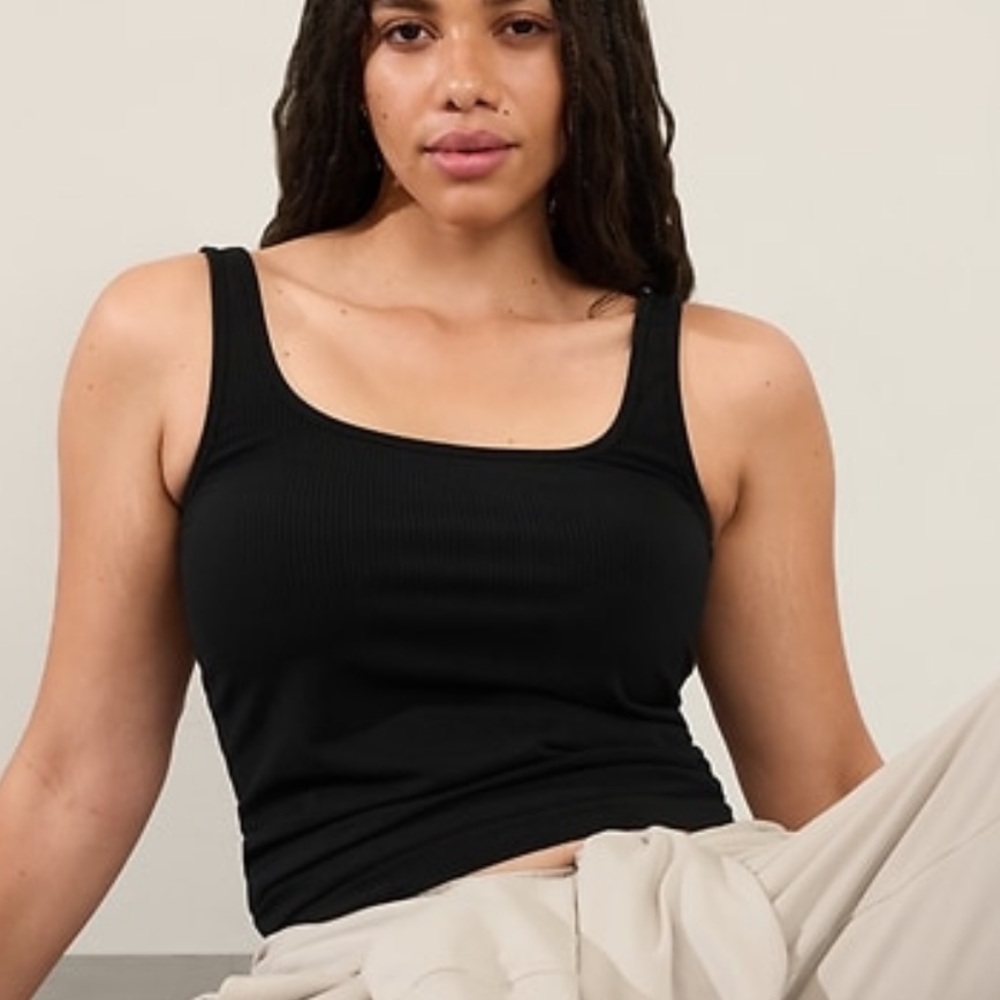 Athleta Renew Seamless Built-In Bra Tank Black Ribbed Fitted Size Medium